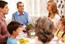 Keluarga sebagai pendidik nilai-nilai kemanusiaan dan iman