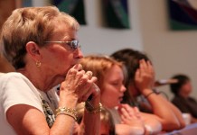 Aku di sini, jangan takut