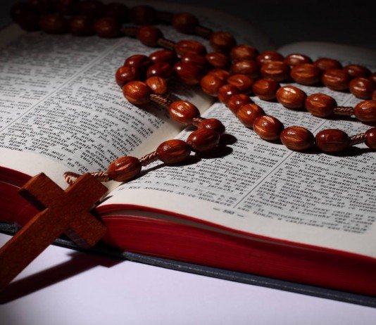 Apakah Onesiforus Sudah Wafat Menurut 2Tim 1:16-18?