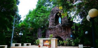 Tuhan Yesus Tersenyum