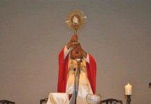 Persiapan Batin Menjelang Tahun Kerahiman. Adorasi Kerahiman Ilahi & Info Adorasi dan Doa Penyembuhan