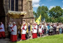 Kasih Allah yang terbesar nyata dalam kurban Tubuh dan Darah Kristus